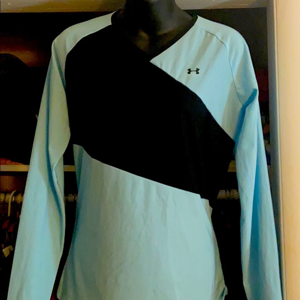 Under Armour gym shirt long sleeves